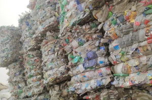 大量出售三色瓶砖