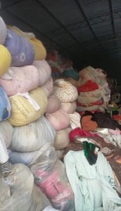 陕西榆林市长期供应旧衣服统货及分拣货！