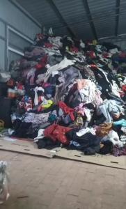 长期大量回收旧衣服，旧鞋，旧包，床单被罩，棉絮等