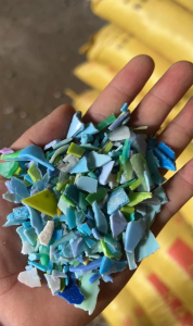 长期出售各种PP破碎料，色丙破碎料，透明丙破碎料