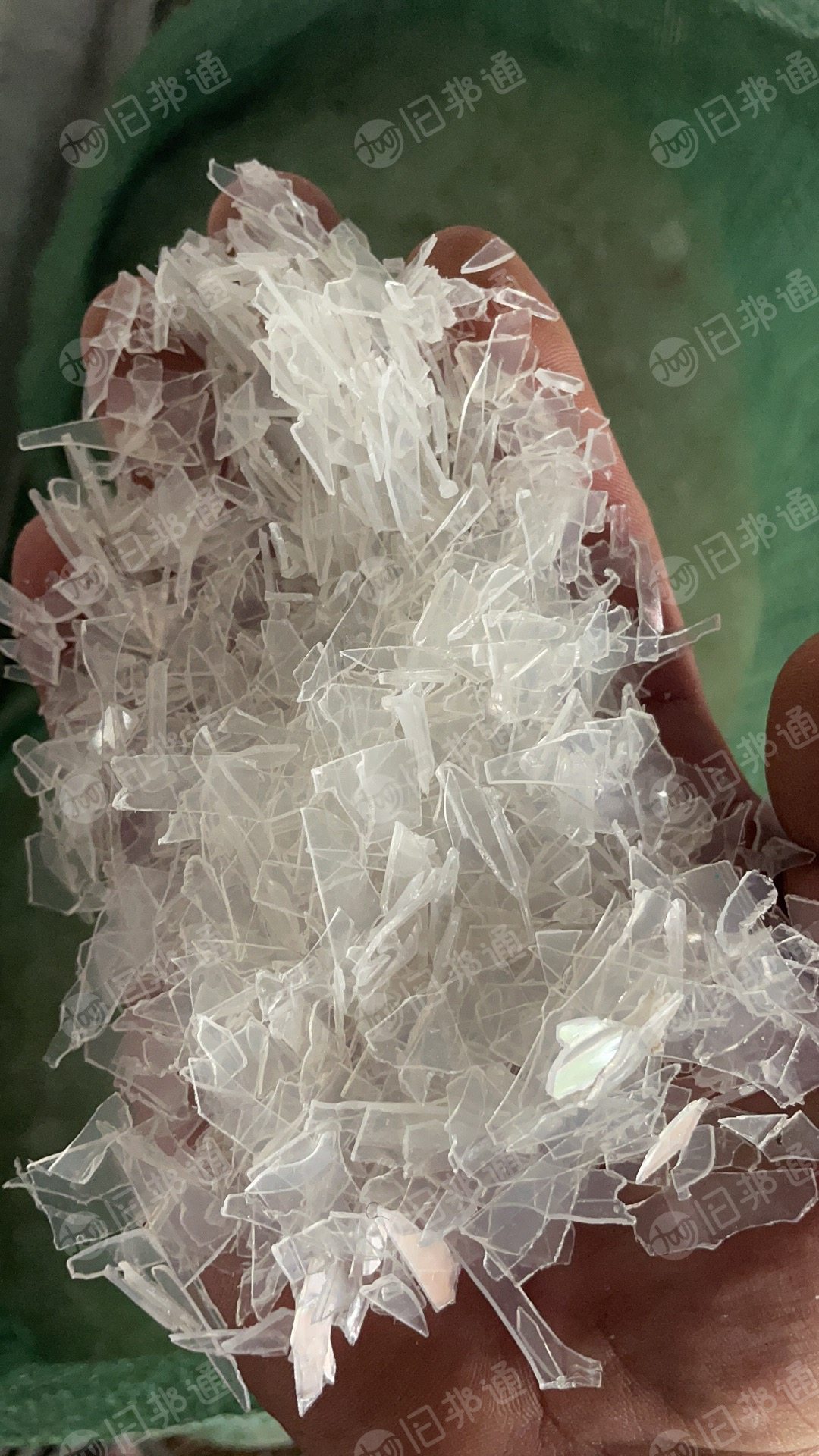 出售透明丙破碎料,薄的和厚的两种