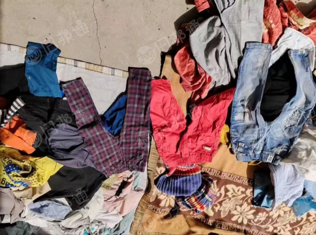 保定分拣场回收旧衣服,鞋子,包包,毛绒玩具,棉被等