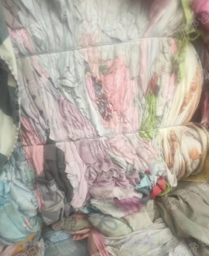 山东出售垃圾床单30吨,需要的联系!