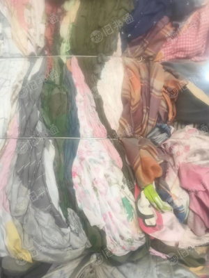 山东出售垃圾床单30吨,需要的联系!