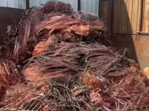 高价回收各种型号电缆，工程剩余电缆，电缆铜，电机线，馈线，光伏线