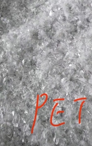 出售透明PET吸塑片破碎料，化纤纺丝原料