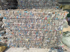 大量采购各种瓶片，瓶砖，杂色砖，杂色片