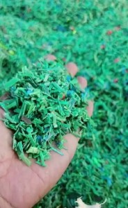 长期出售绿色打包带破碎料