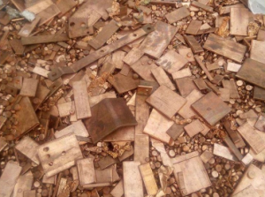 常年大量求购废铜，工厂拆迁，家电拆装下来的铜片，铜线