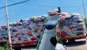 太原周边榆次周边高价回收统货，箱子货，冬装，夏装，包包，鞋子等