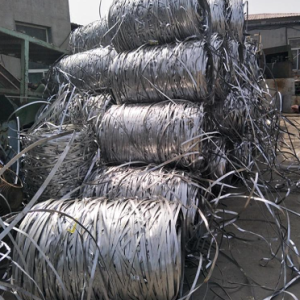 厂家供应316L不锈钢废料，精密回炉料，边丝打包料