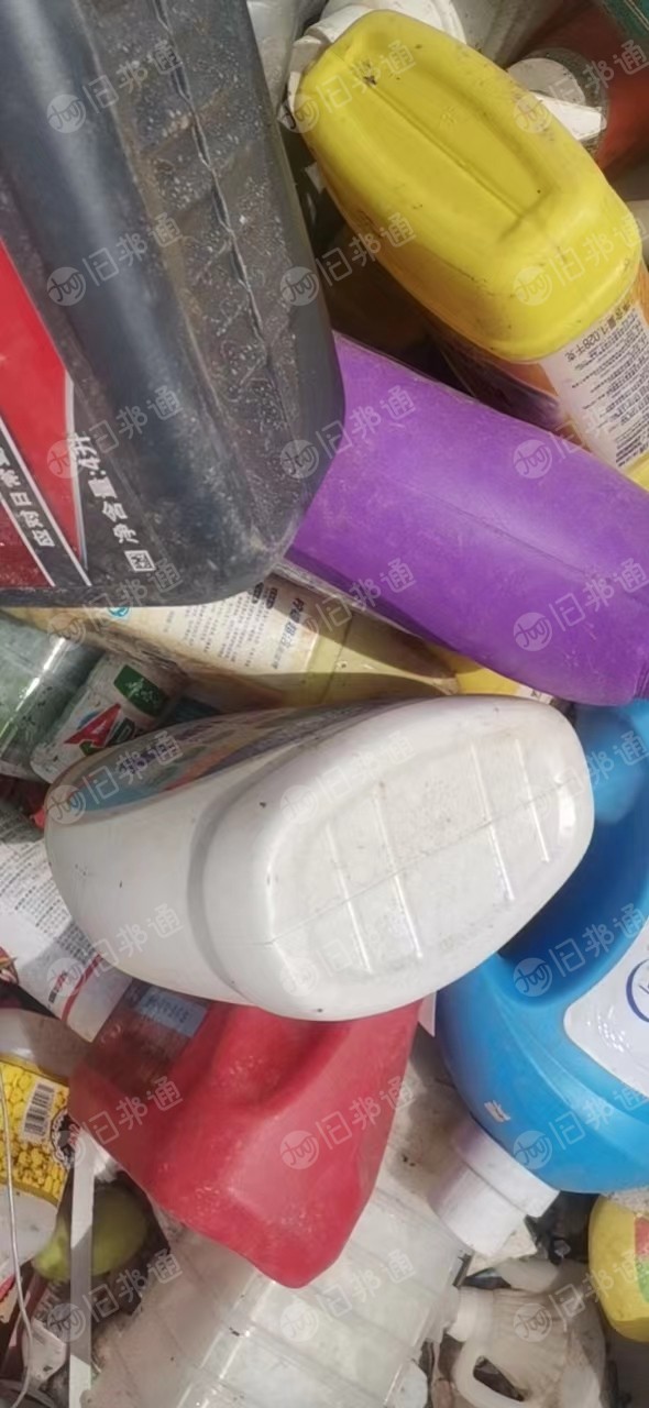 出售干粉机油壶破碎料,现货十几吨