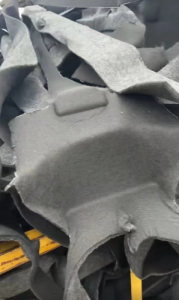 长期出售汽车内饰玻纤料，轮毂罩，光板EVA料，汽车内饰淋膜料等各种汽车内饰料