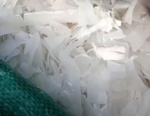 出售尿素桶破碎料，酱油壶破碎料