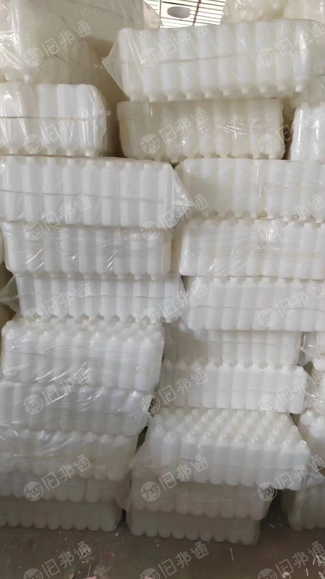 大量收购低压工厂粉碎料量大价优,高价收软管,低压瓶