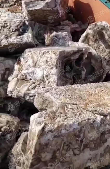 高价收购厂块,热熔块,火化块,冷压块,石墨块