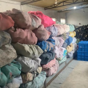 全国大量回收垃圾鞋，装车打款，月需500吨！