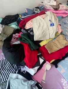 本厂常年大量回收优质统货，箱子货，邮包货 ，货好价优，欢迎合作!