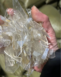出售各种PVC软质破碎料,PVC透明破碎料,PVC中性破碎料,边角料等
