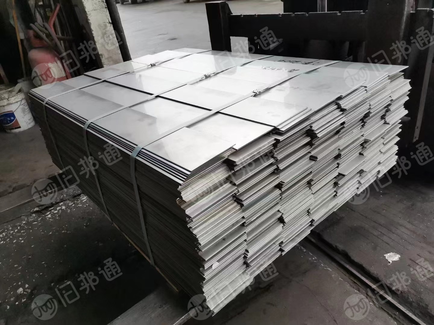 长期高价收购不锈钢、不锈铁一切材质,可再利用二手材料