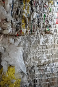 长期出售杂膜废料，一级高压膜废料二级花膜废料