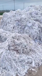 长期供应.牛仔布块98棉，梭织白棉100棉，85棉，70棉，黑棉！