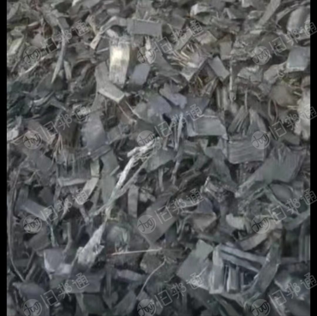 大量出售优质钢丝胎胶块,96高栏