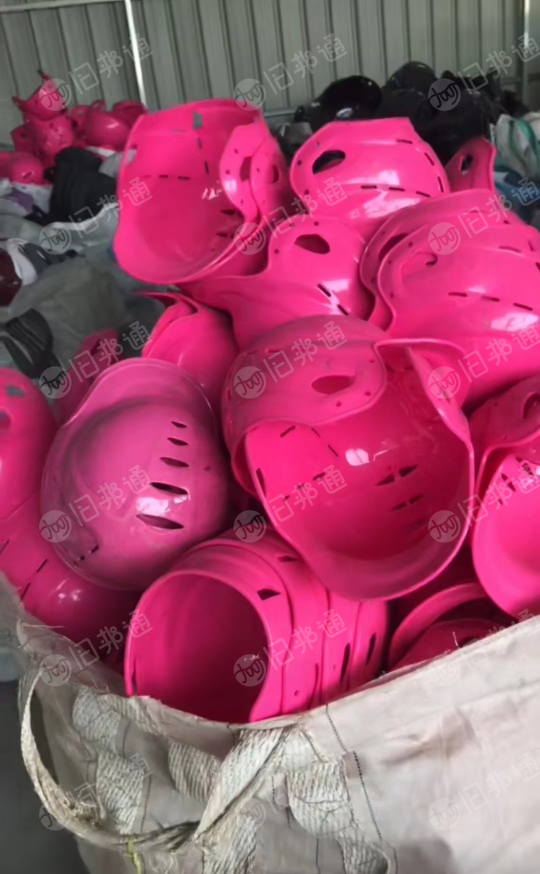 长期回收工厂废料,塑胶水口,胶头,机壳,夹具等