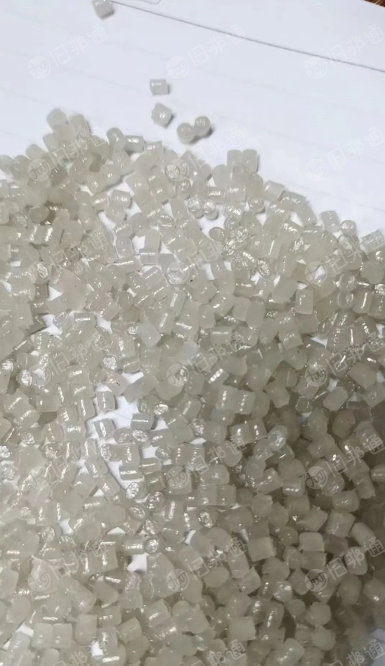 本厂专业生产保鲜膜颗粒,高压膜颗粒