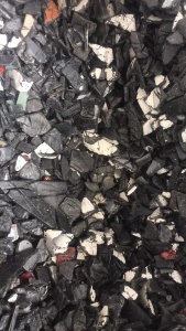 出售PP保险杠破碎料，现货20吨