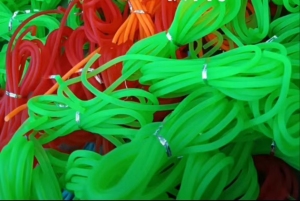 大量收购PVC门帘废料，大线皮，PVC电缆皮毛料，软料PVC硅胶