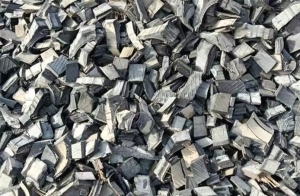 出售纯大钢丝胎胶块，不掺假，现货50吨