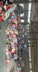 山东分拣场长期供应分拣好的夏装,冬装,鞋子包包,棉被等