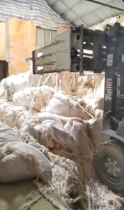 本厂长期回收精纺普纺布边纱，月需100吨！