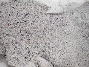 出售欧洲进口冰箱破碎料，PS为主，粉碎的比较细