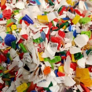 大量出售PP瓶盖破碎料,脱水甩干,全浮