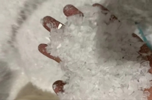 出售GPPS冰箱抽屉破碎料，透苯管胚破碎料