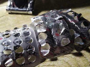 长年出售PVC药片废料，月供几百吨