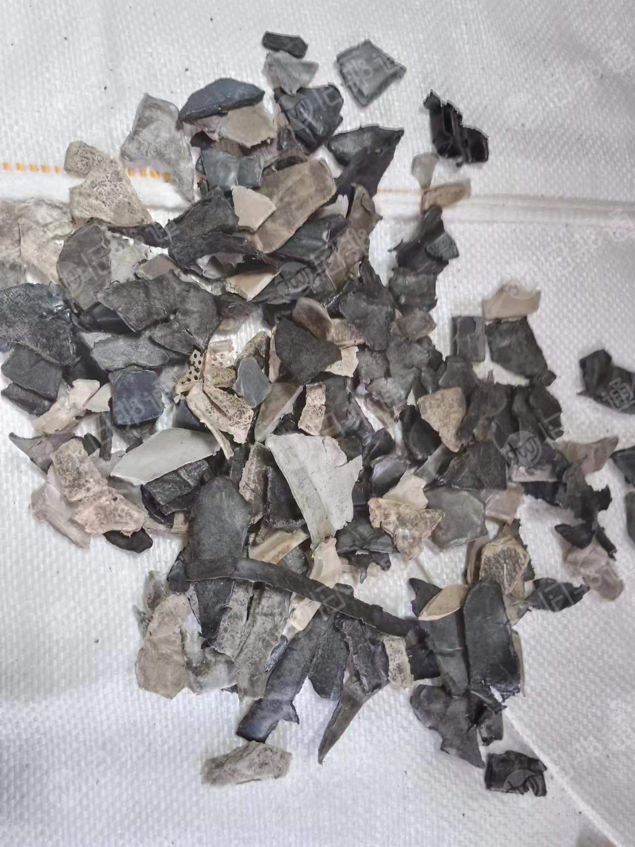出售优质的PP汽车内饰破碎料,干净直接上机