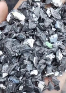 长期采购汽车厂PP内饰破碎料，油漆保险杠破碎料，拆解厂内饰破碎料