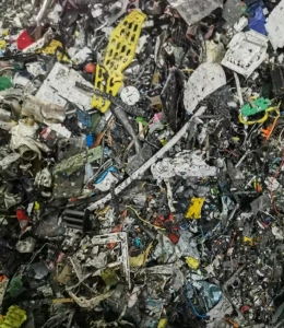 全国高价采购大小响料压块，盐底料，现金结算，月需2000吨