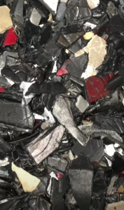 常年出售PP保险杠破碎料，PP内饰破碎料，摩配料