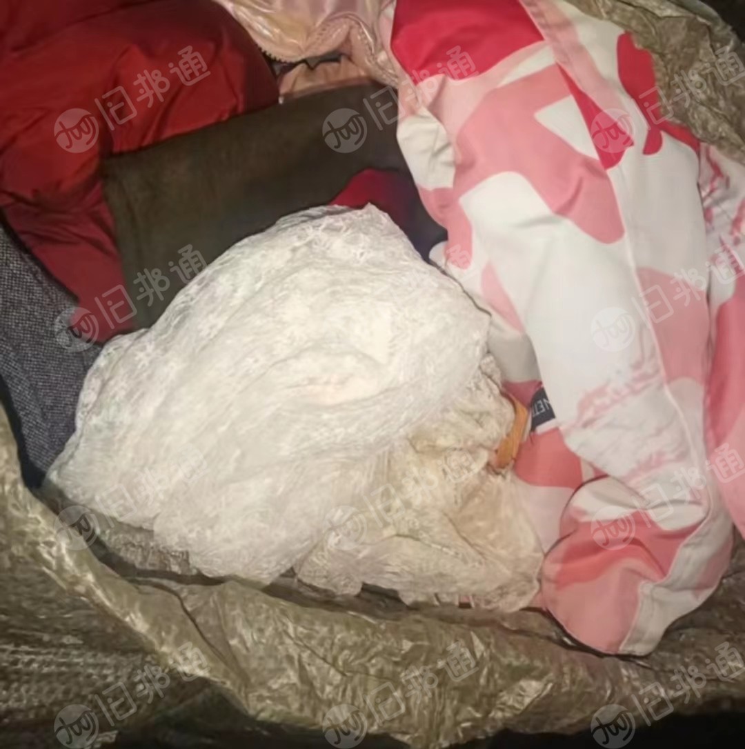 回收旧衣服,鞋子,包包,床上用品,各类服装尾货,库存货!