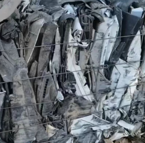 长期出售汽车保险杠压块