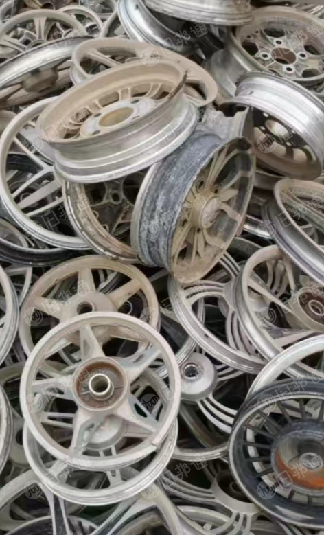 收购铝合金轮毂，汽车轮毂，摩托车轮盘，各种汽车拆解废铝配件