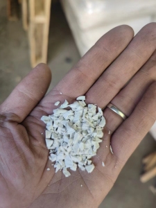 长期供应白色黑色环保阻燃PC/ABS一次性水口破碎料，各100吨