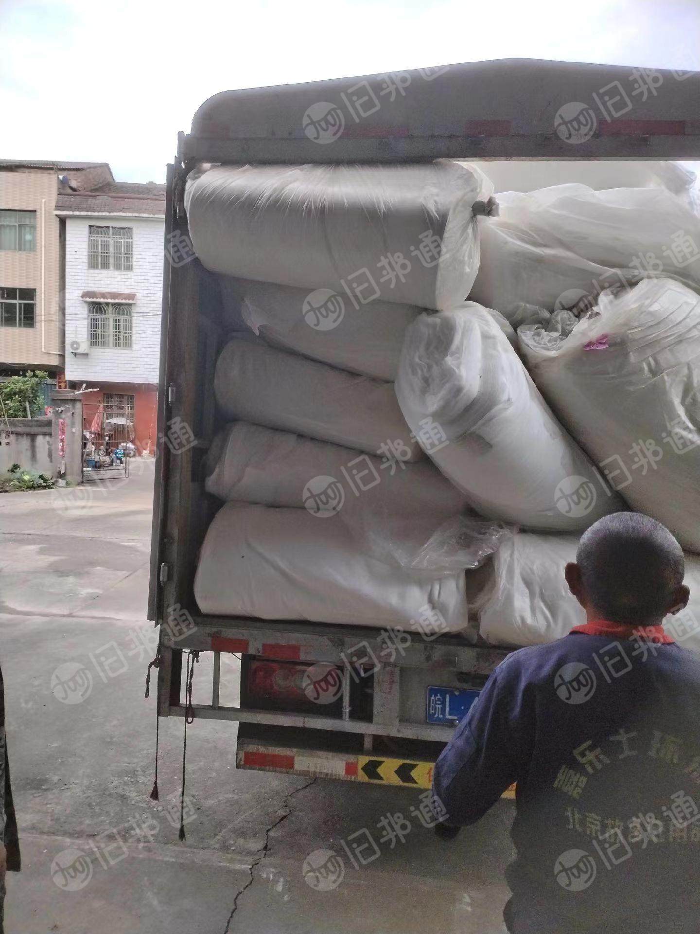 出售一批库存针刺布,有6.8米一车