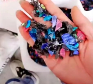 出售聚碳PC潜水镜镀层破碎料