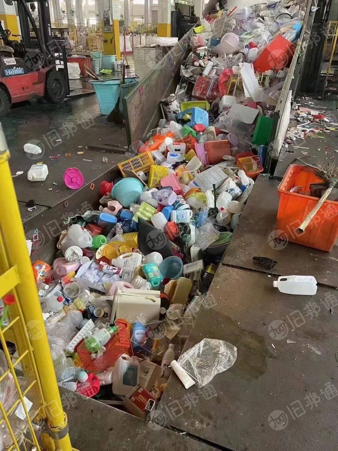 长期大量出售日杂塑料压块,生活杂丙压块,月供几百吨