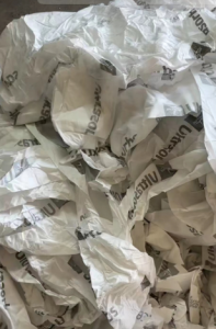 出售纸尿裤外皮，纯漂花复合料，PP复合pe边角料,欢迎来电谈